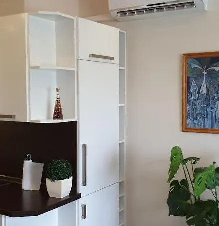 Blue Ball Apartment *